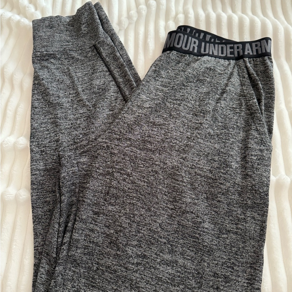 Under Armour Gray Sweatpants Comfortable Athletic Fit